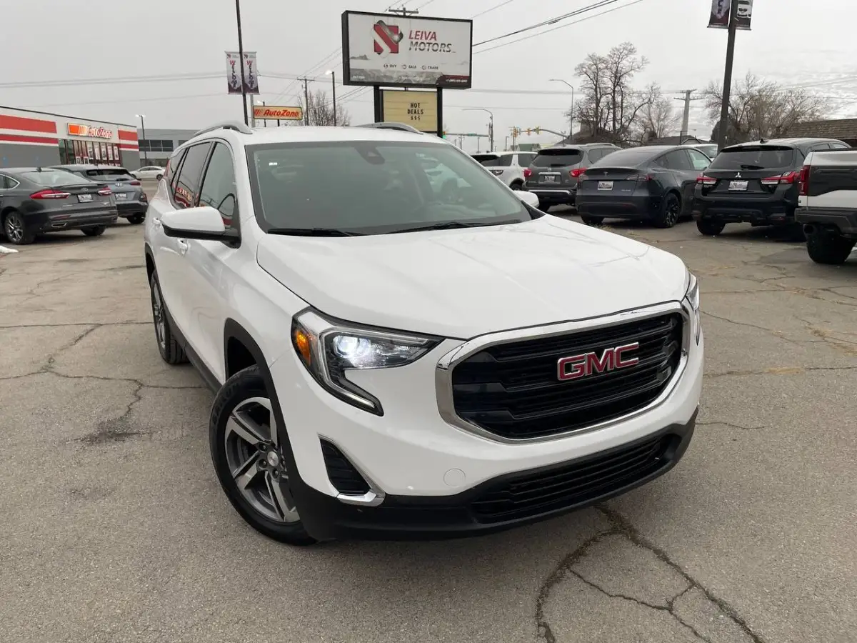 2021 GMC Terrain SLT AWD photo 1