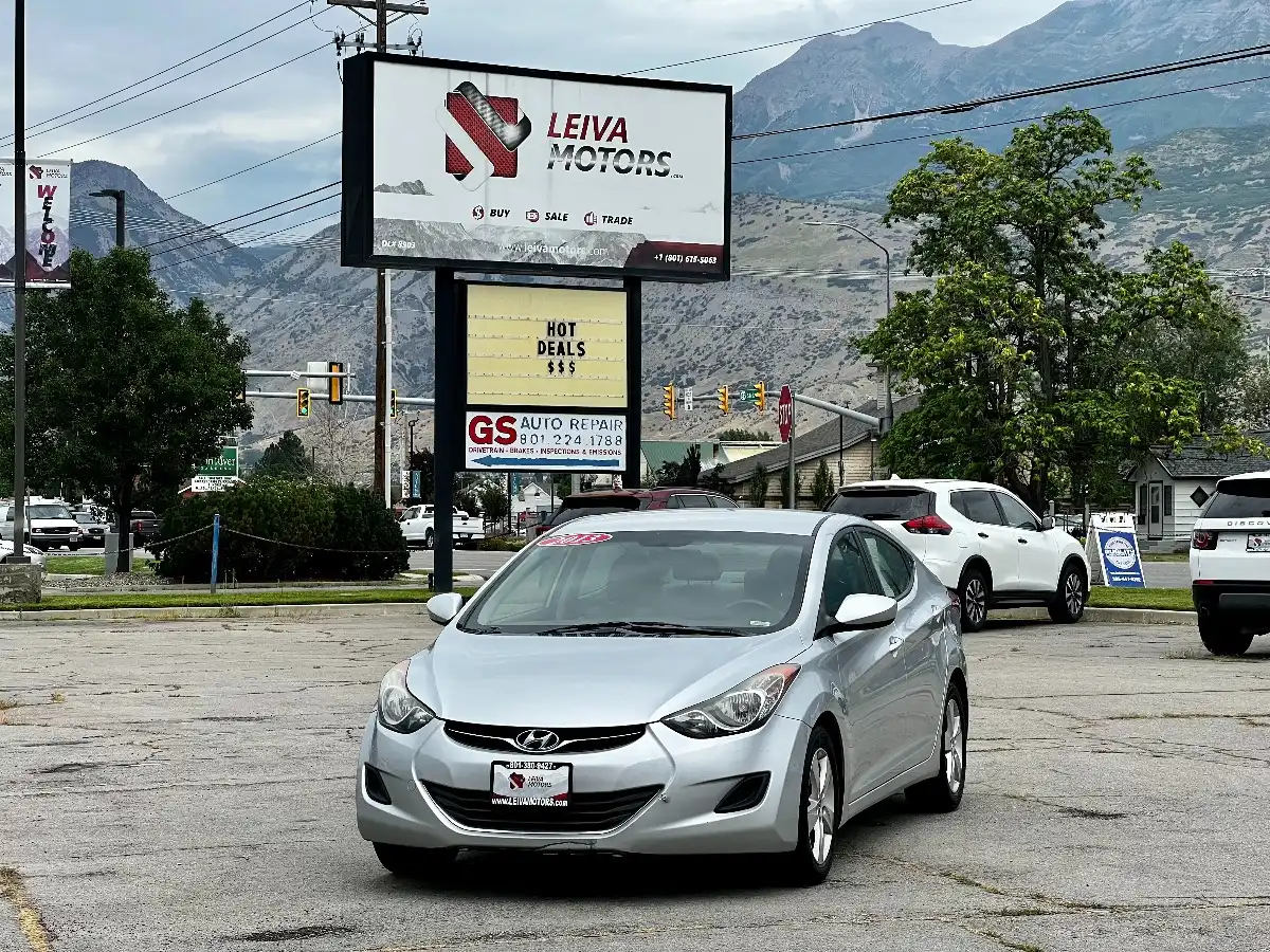 2013 Hyundai Elantra 1.8 GLS PZEV A T's photo