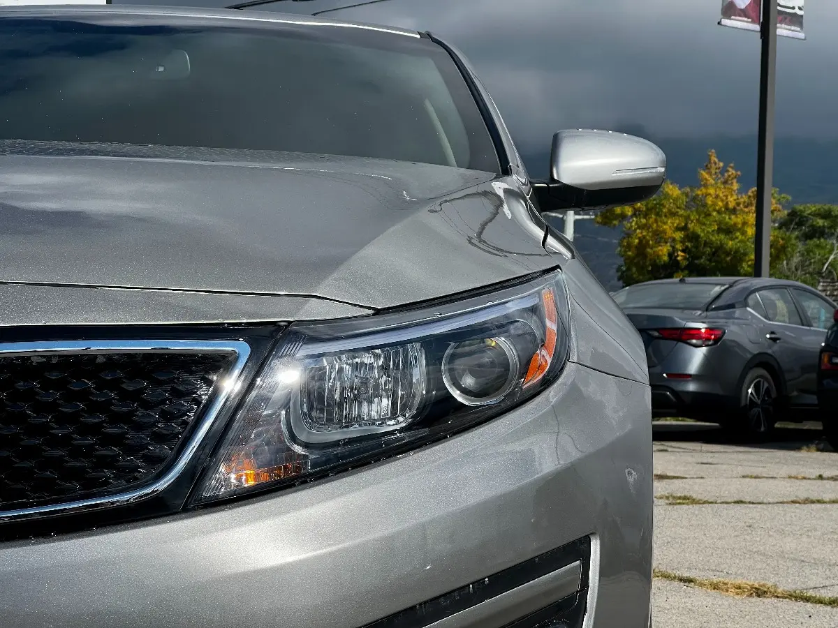 2014 Kia Optima LX Auto photo 3