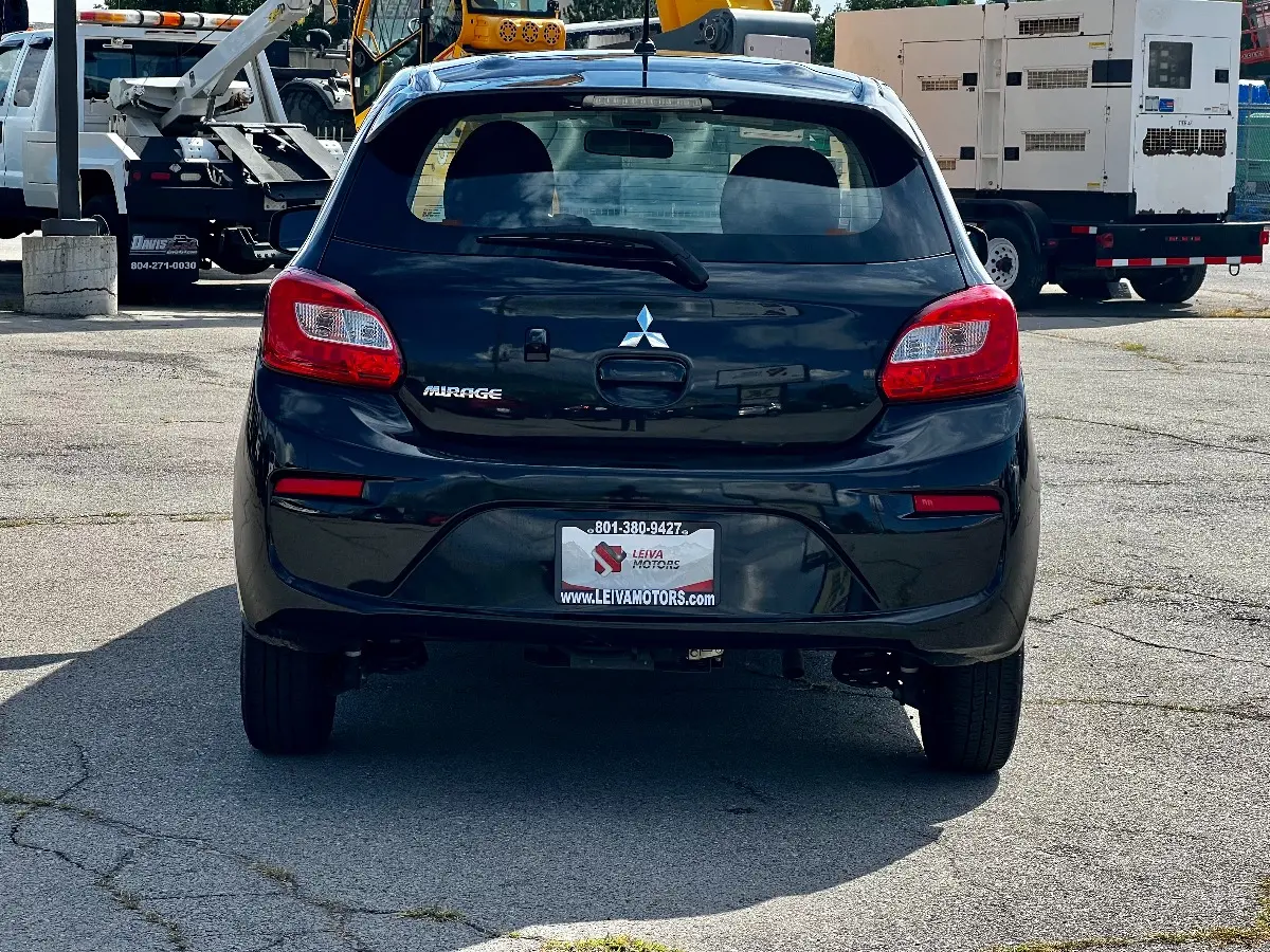 2020 Mitsubishi Mirage ES CVT photo 5