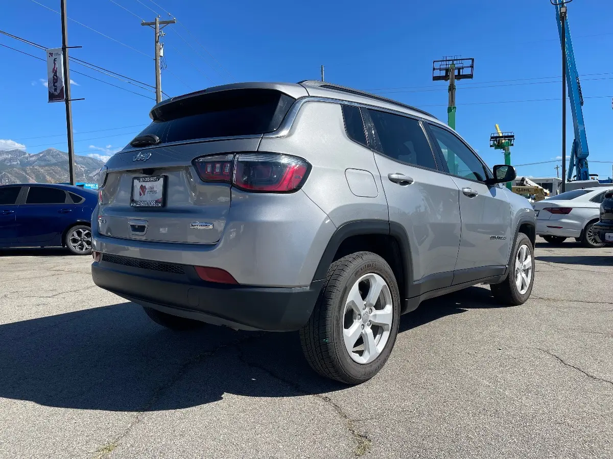 2021 Jeep Compass Latitude 4X4 photo 5