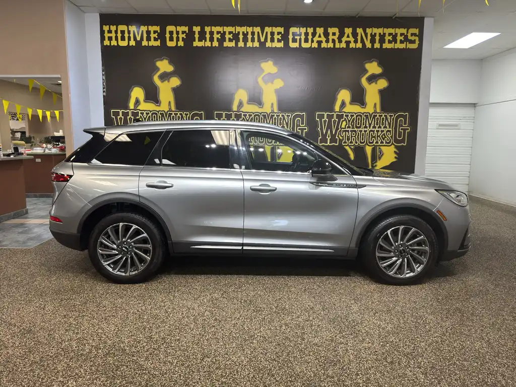 2024 Lincoln Corsair Reserve AWD's photo