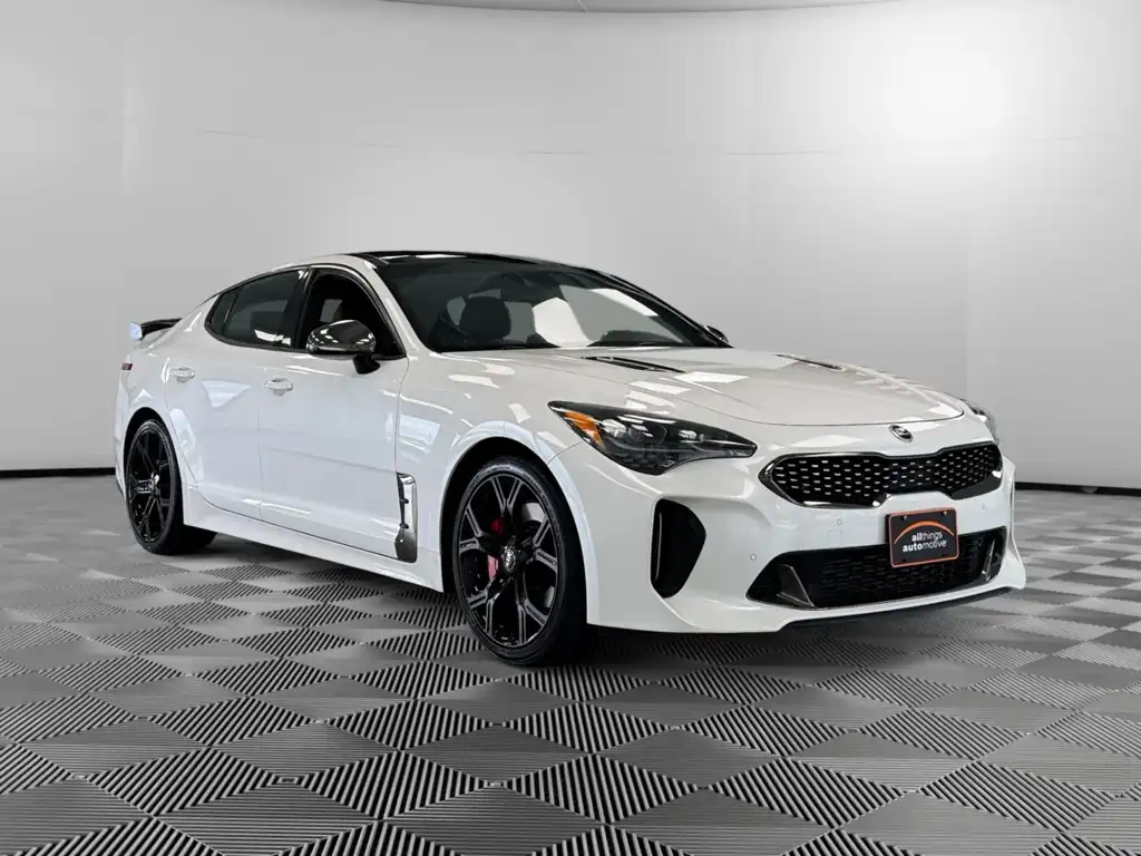 2021 Kia Stinger GT1 AWD's photo