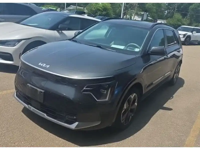 2023 Kia Niro Wave EV's photo