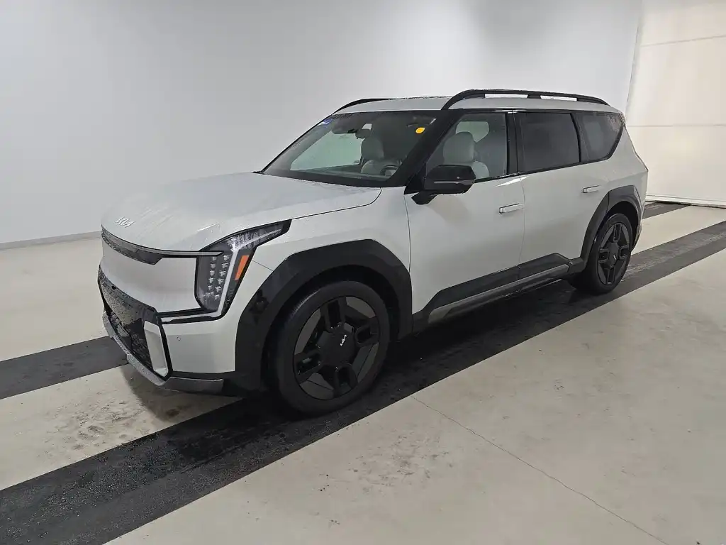 2024 Kia EV9 GT-Line AWD's photo