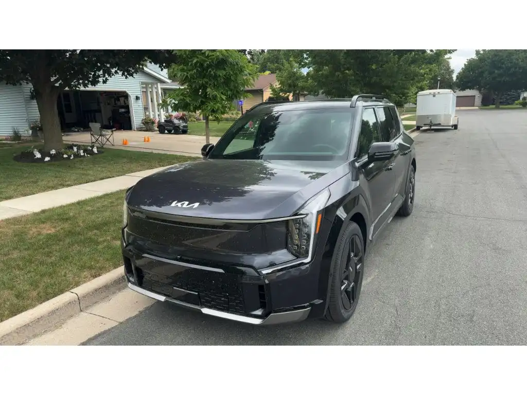 2026 Kia EV9 GT-Line AWD's photo