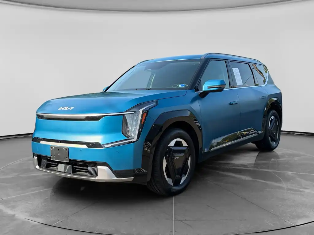 2024 Kia EV9 Land AWD's photo