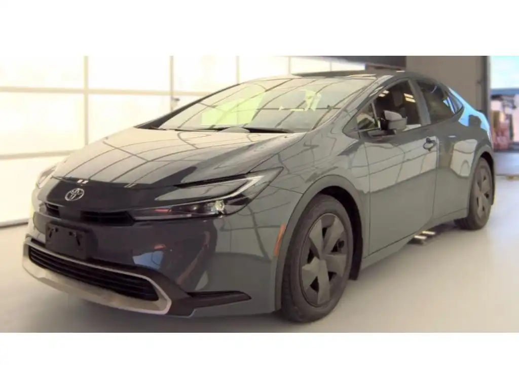 2024 Toyota Prius Prime SE's photo