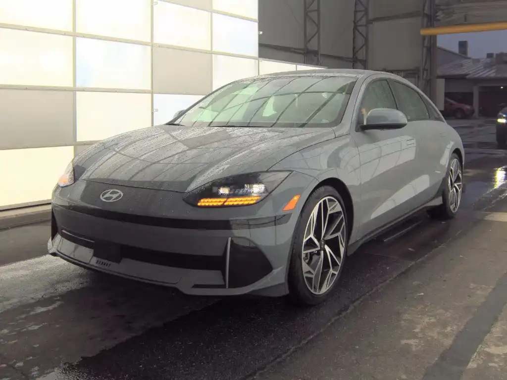 2023 Hyundai Ioniq 6 SEL AWD's photo