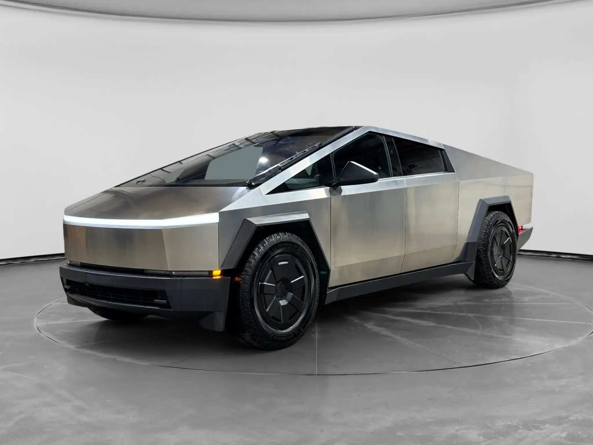 2024 Tesla Cybertruck AWD's photo