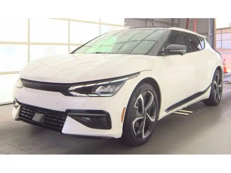 2024 Kia EV6 GT-Line AWD's photo
