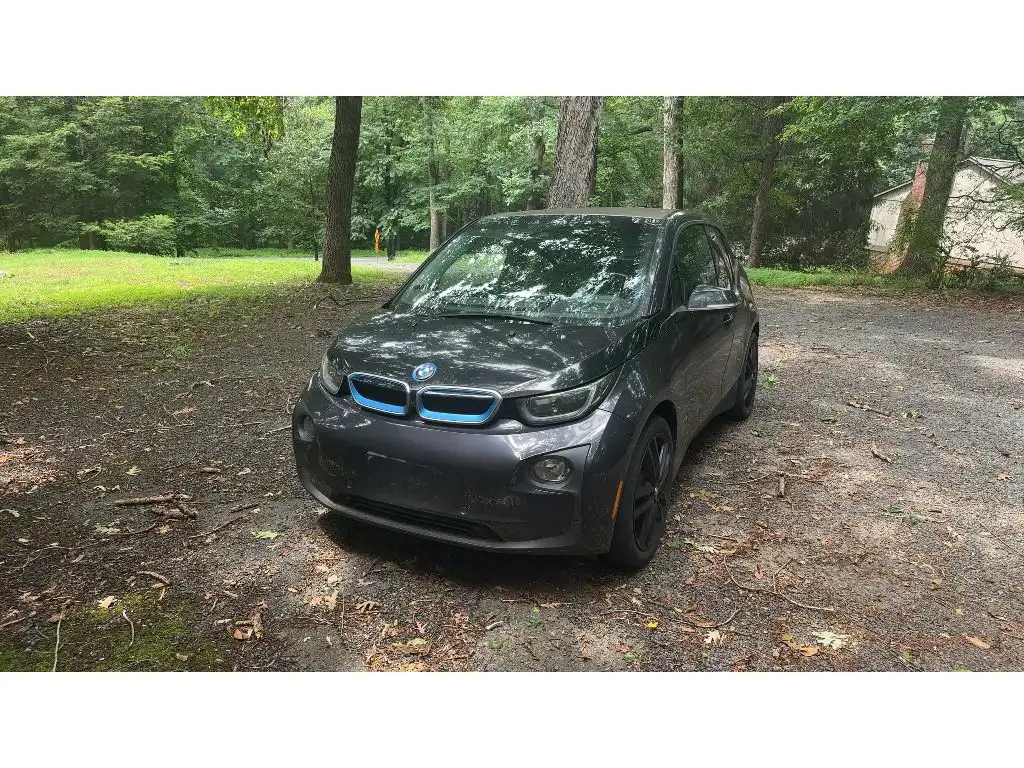 2014 BMW i3 Base's photo