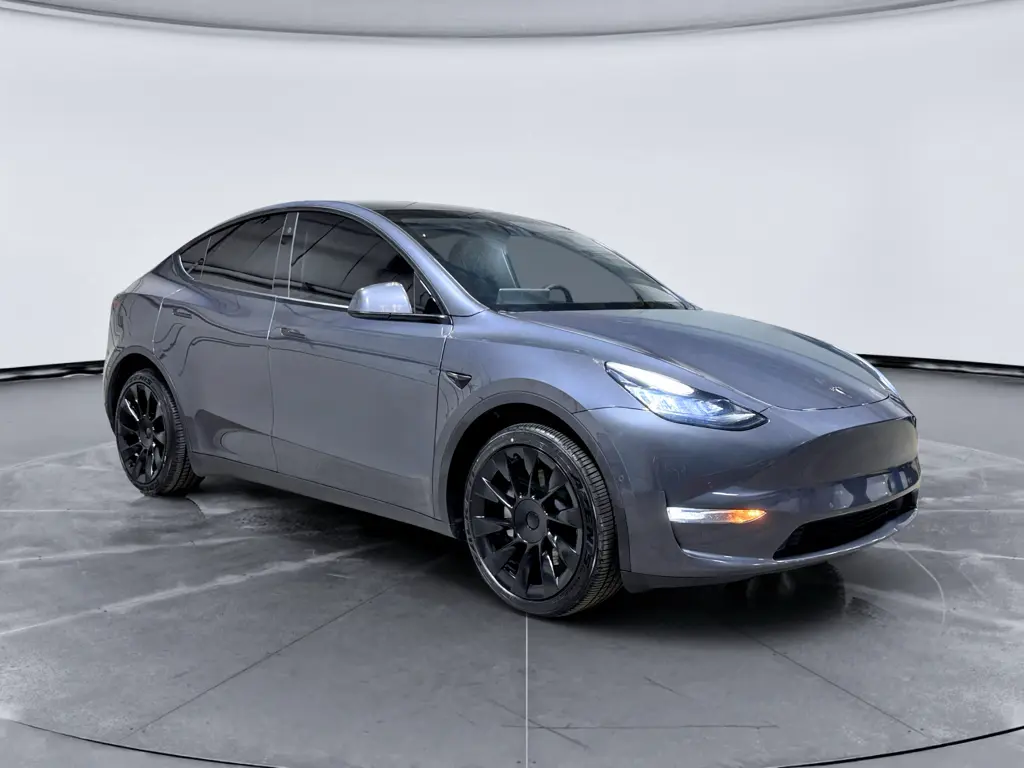 2022 Tesla Model Y Long Range photo 4