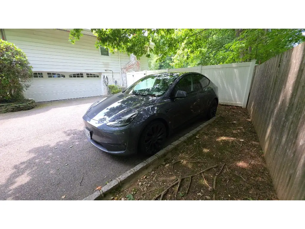 2022 Tesla Model Y Performance's photo