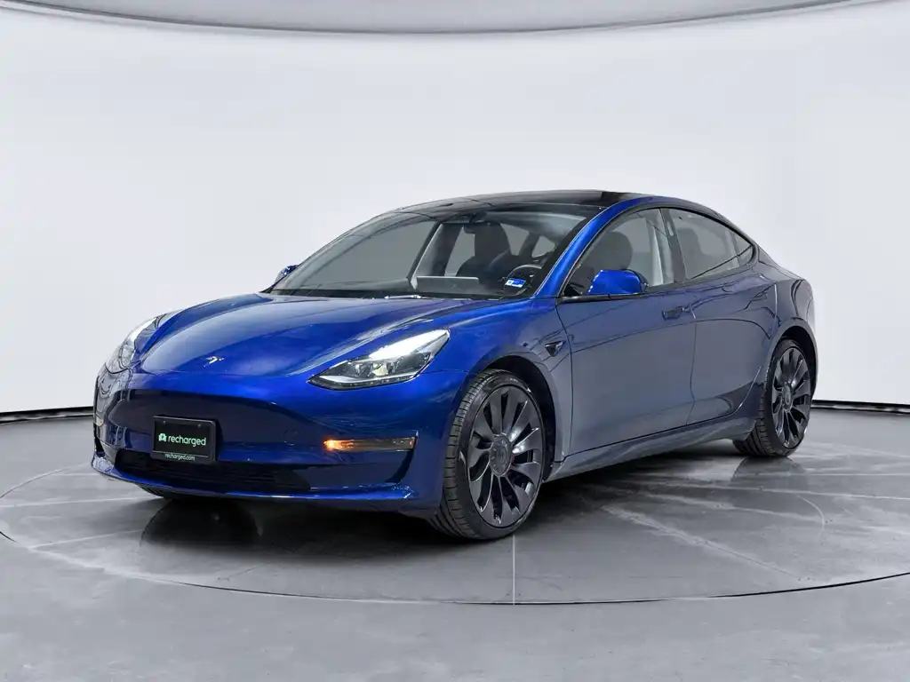 2023 Tesla Model 3 Performance's photo