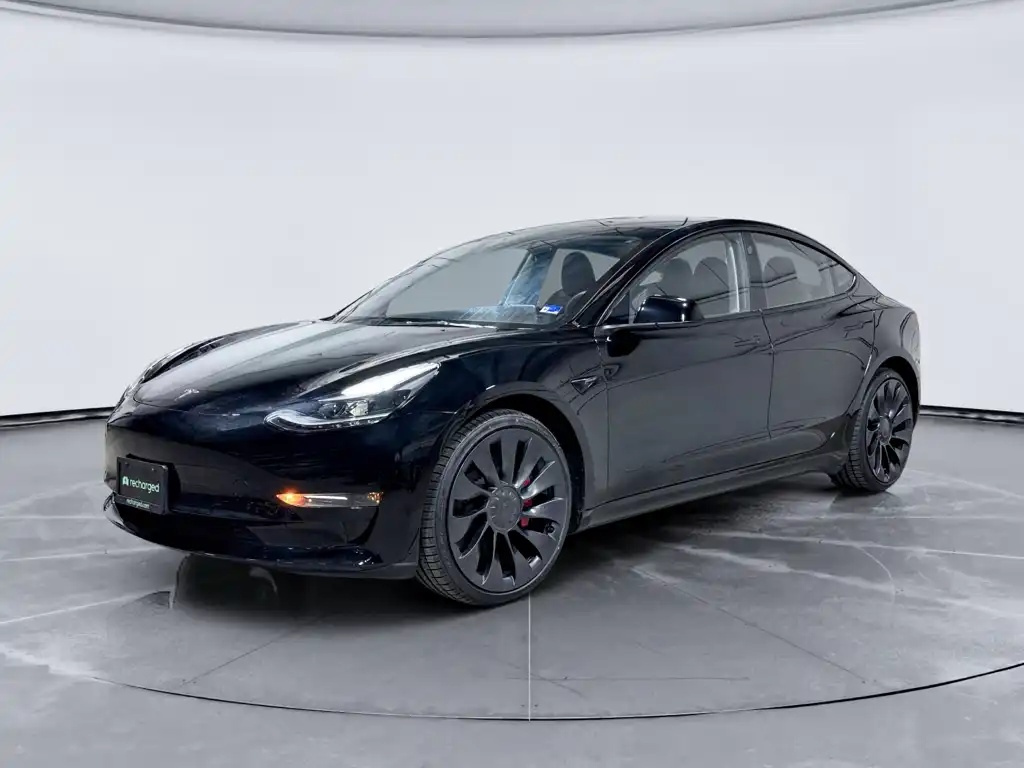 2023 Tesla Model 3 Performance's photo