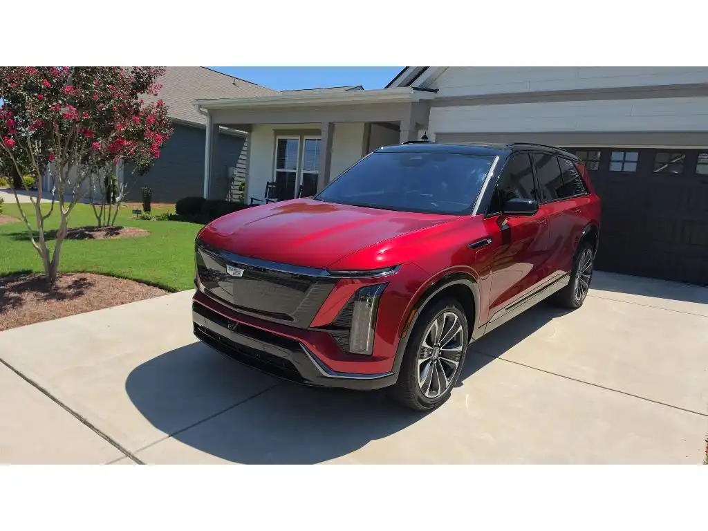 2026 Cadillac Vistiq Sport 1 AWD's photo