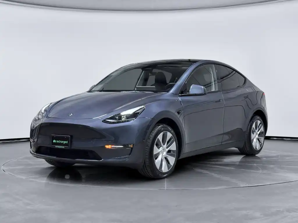 2023 Tesla Model Y Long Range Dual Motor All-Wheel Drive's photo