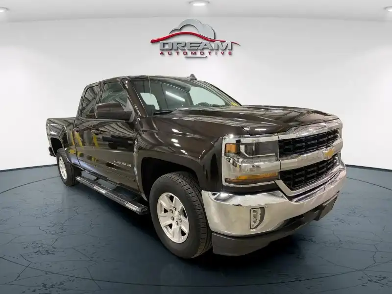 2018 Chevrolet Silverado 1500 LT 4WD Double Cab Standard Box's photo