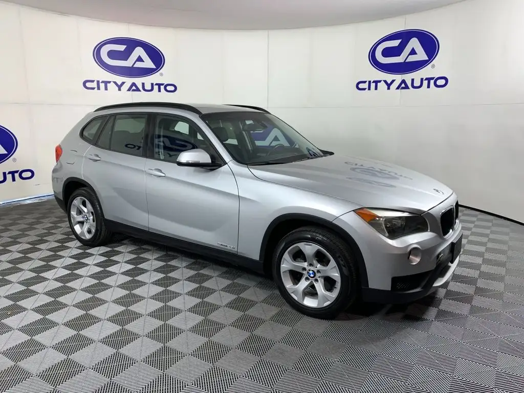 2013 BMW X1 sDrive28i's photo