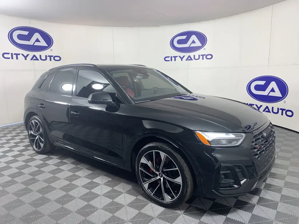2023 Audi SQ5 Premium Plus's photo