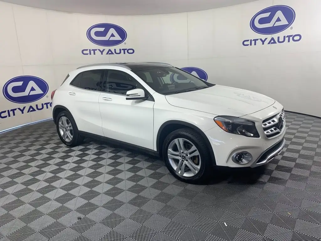 2019 Mercedes-Benz GLA GLA250 4MATIC's photo