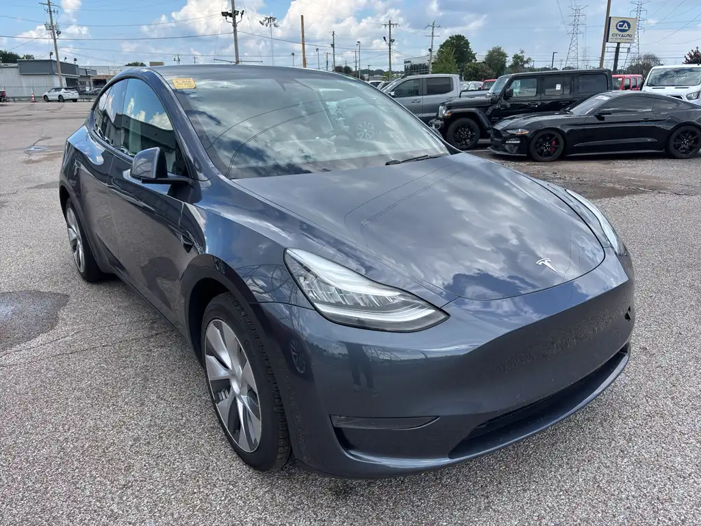 2021 Tesla Model Y Long Range Dual Motor All-Wheel Drive's photo