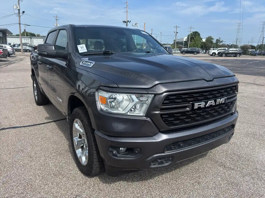 2023 RAM 1500 Big Horn/Lone Star 4x4 Crew Cab 5'7's photo
