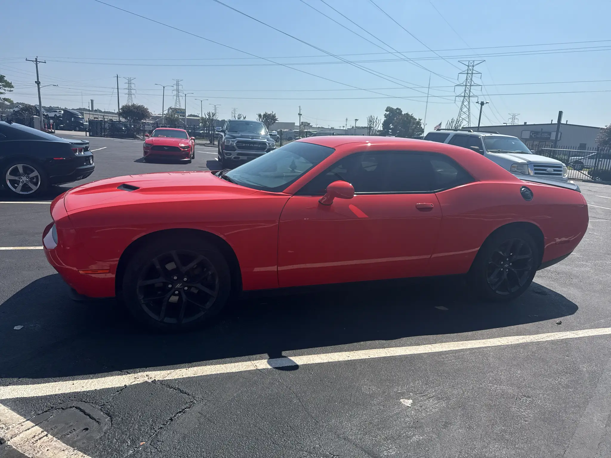 2021 Dodge Challenger SXT Auto photo 1