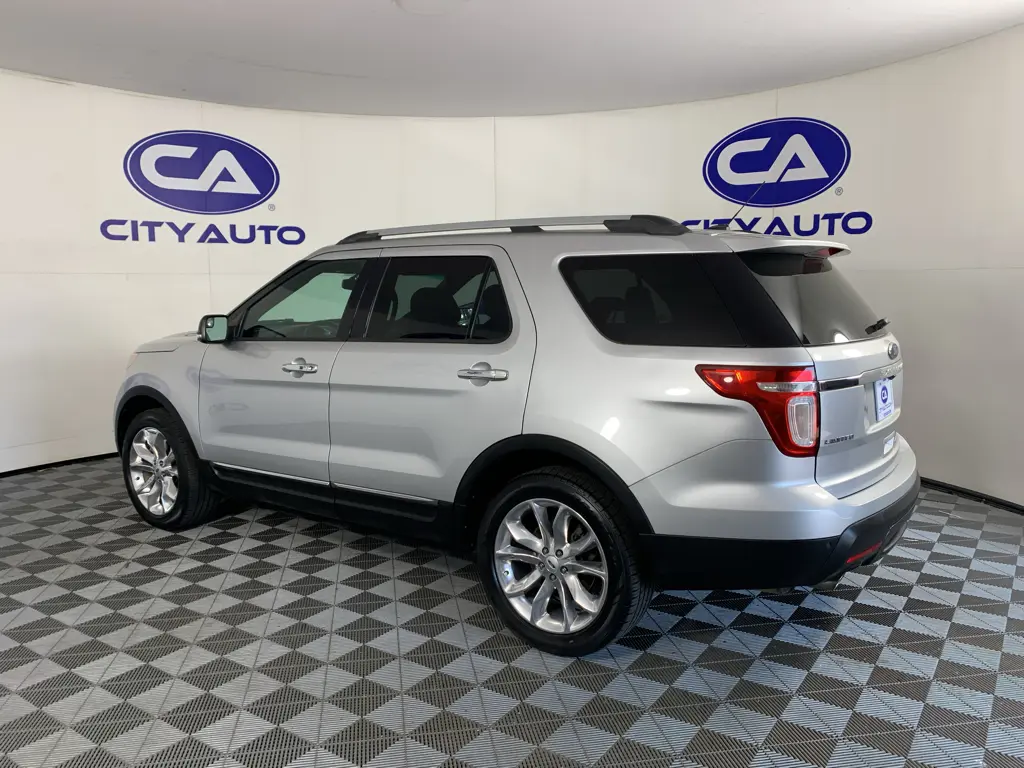 2012 Ford Explorer Limited photo 5