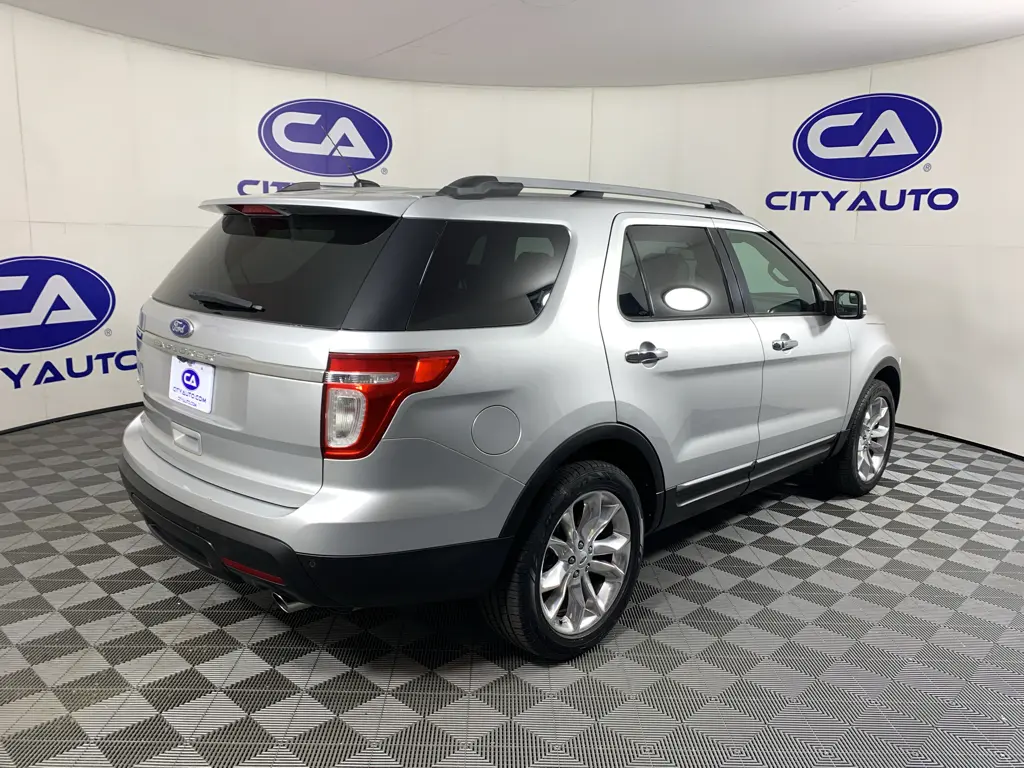 2012 Ford Explorer Limited photo 3