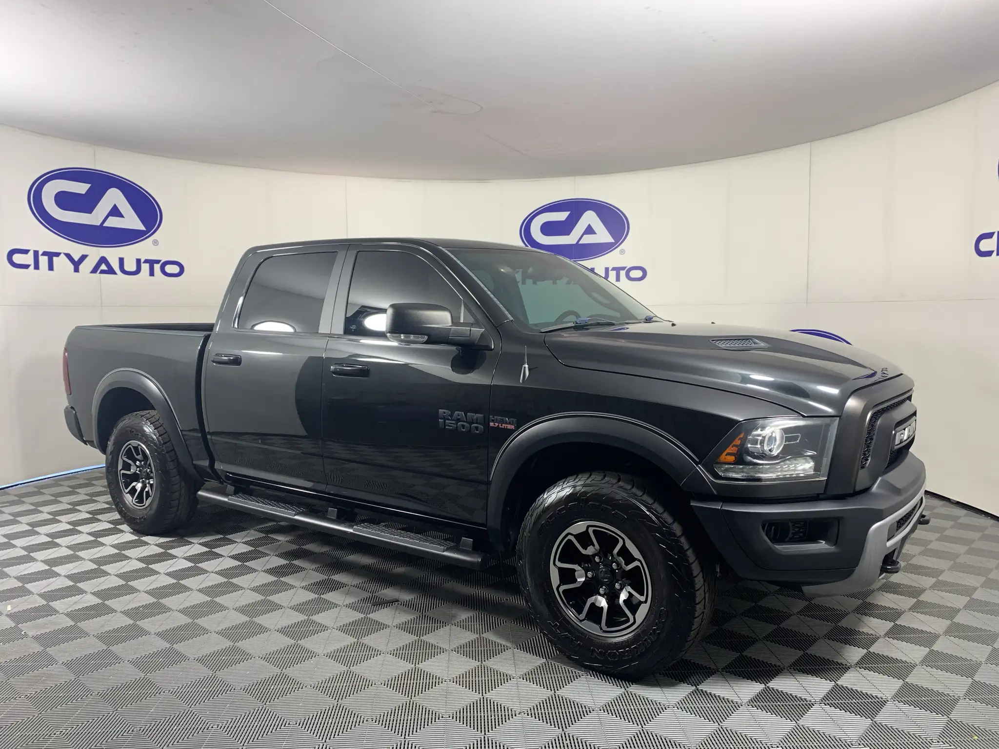 2017 RAM 1500 Rebel 4WD Crew Cab 5'7's photo