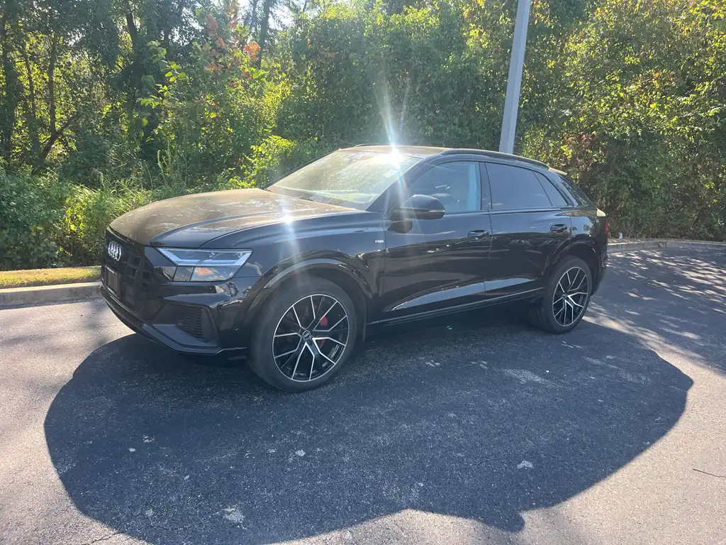 2021 Audi Q8 55 Premium Plus quattro Tiptonic's photo