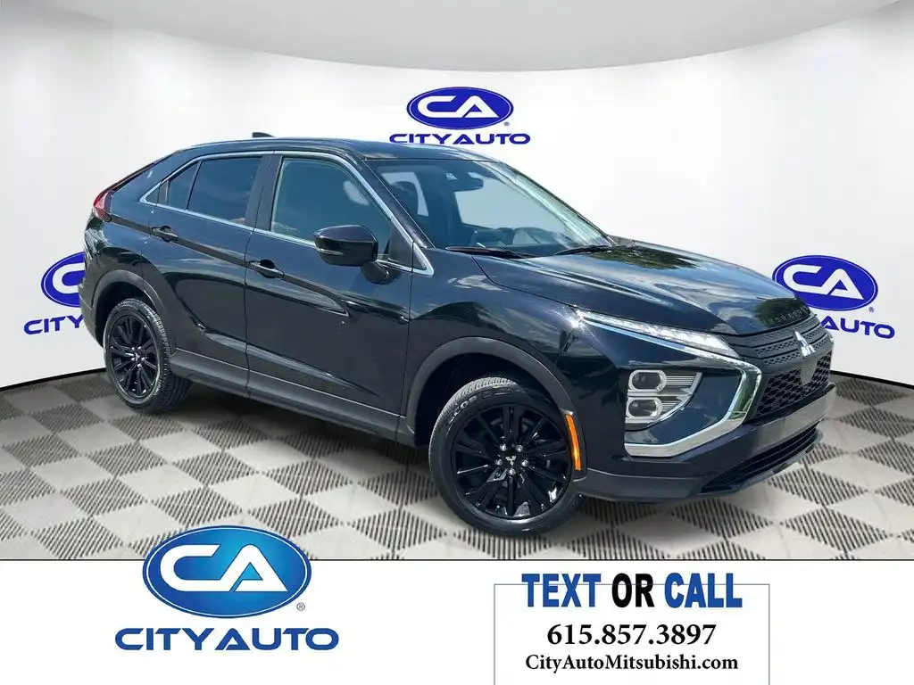 2024 Mitsubishi Eclipse Cross LE S-AWC's photo