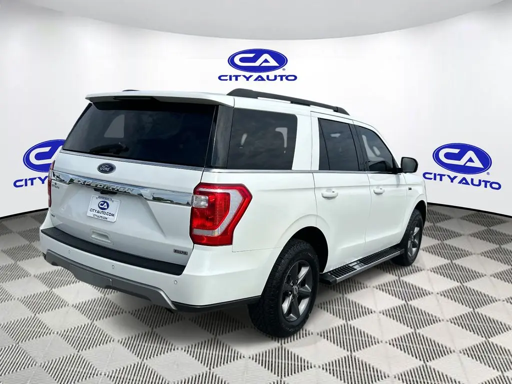 2021 Ford Expedition XLT 4x4 photo 4