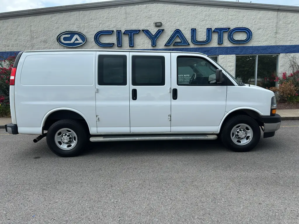 2021 Chevrolet Express 2500 Work Van HD photo 3