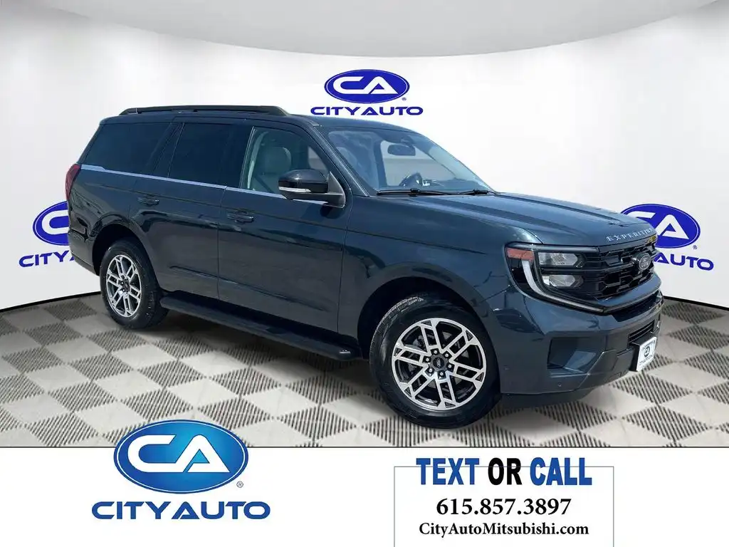 2025 Ford Expedition Active 4x4's photo