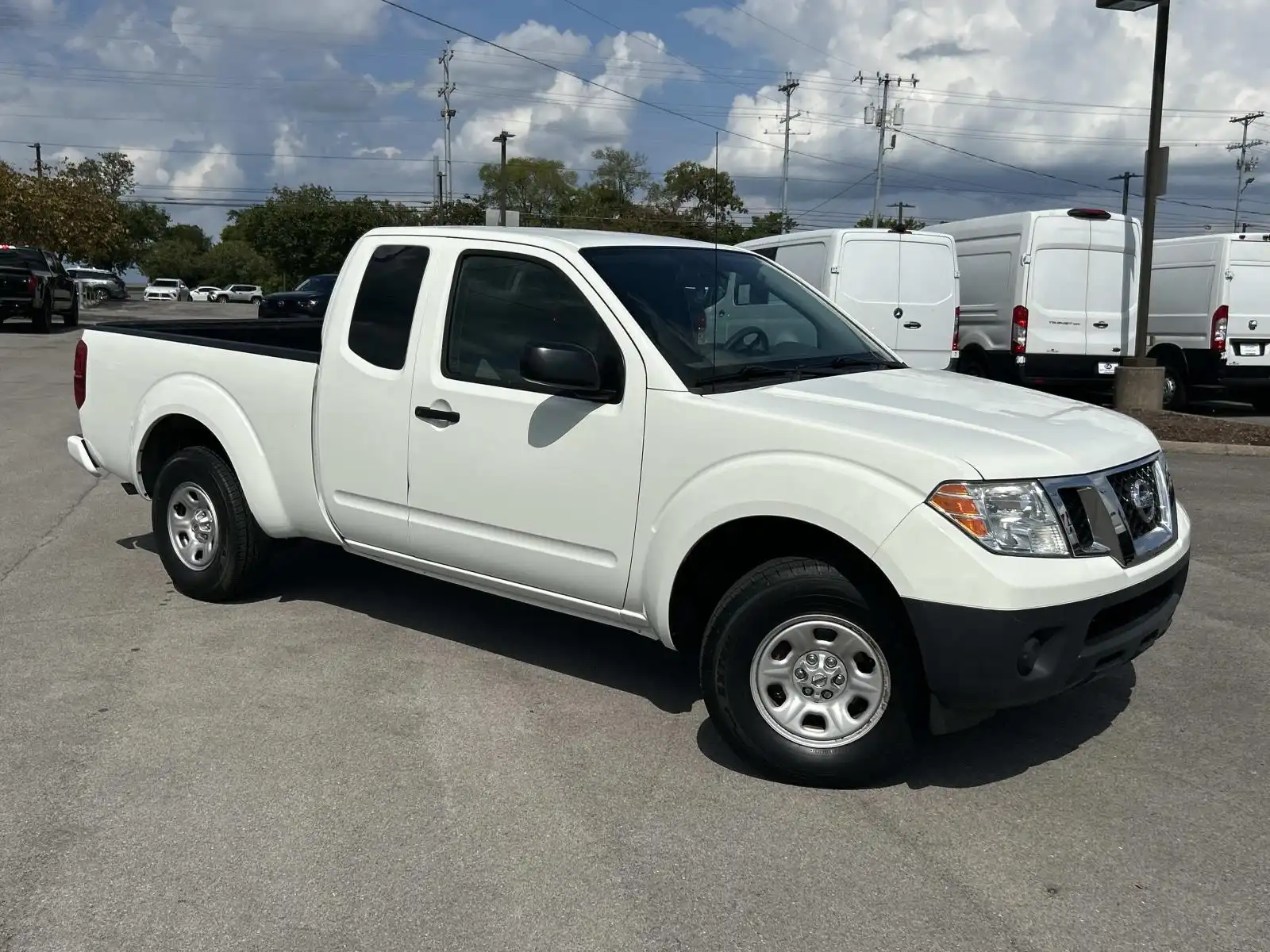 2017 Nissan Frontier 2.5 S King Cab 2WD Auto's photo