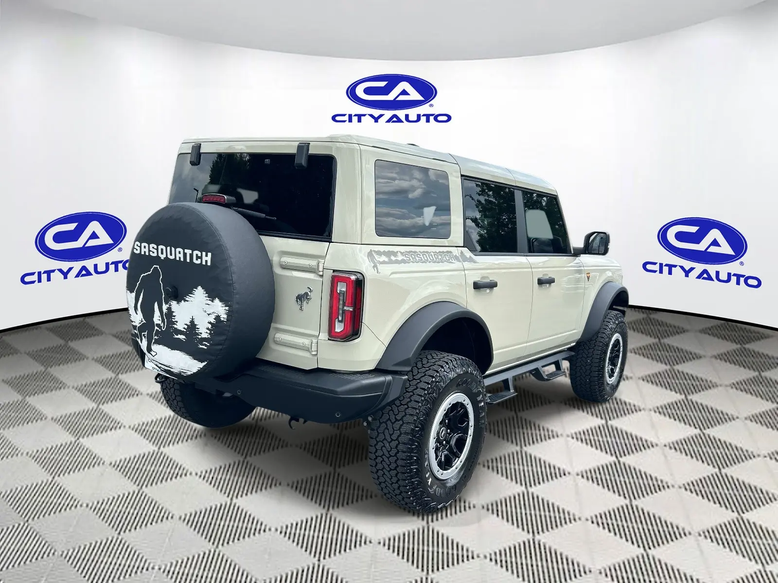 2025 Ford Bronco Badlands 4WD photo 3