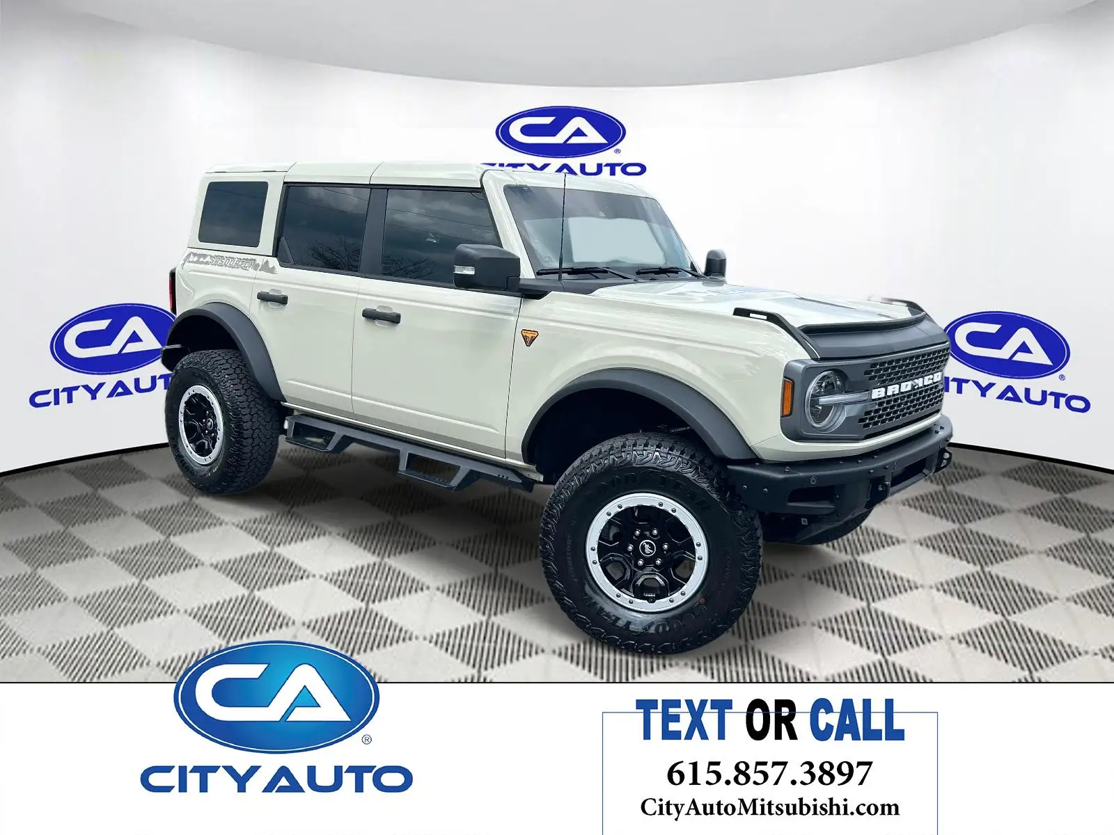 2025 Ford Bronco Badlands 4WD photo 1