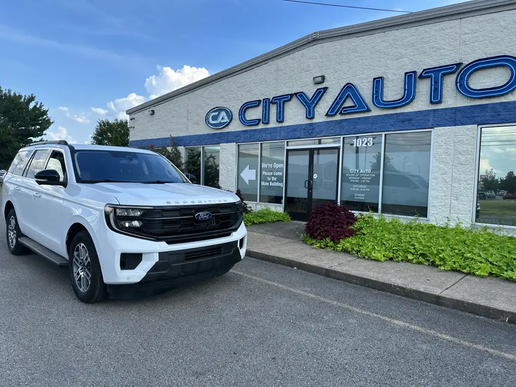 2025 Ford Expedition Active 4WD's photo