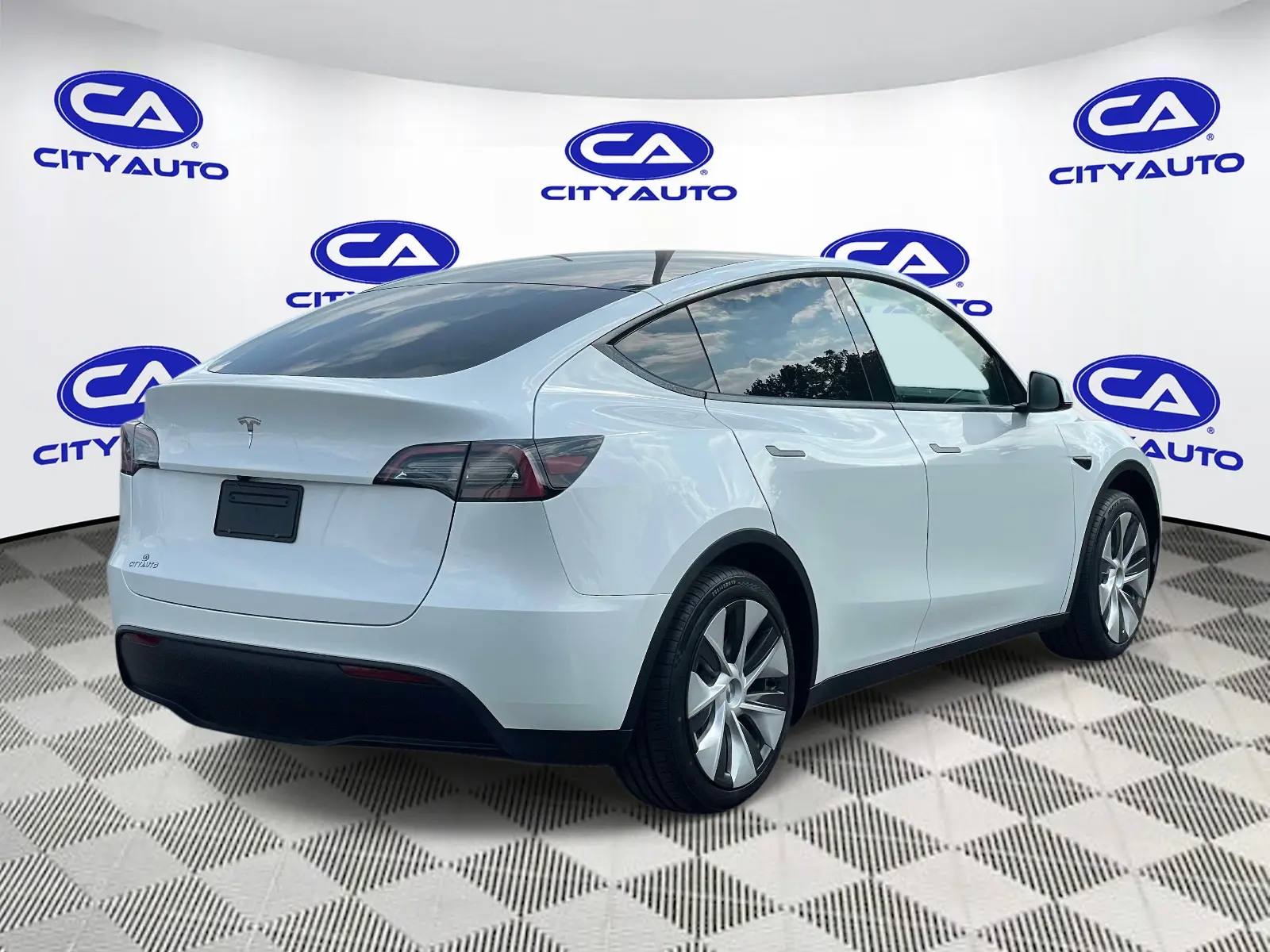 2023 Tesla Model Y RWD photo 3