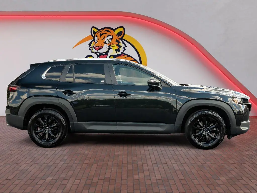 2025 Mazda CX-50 2.5 Preferred S photo 4