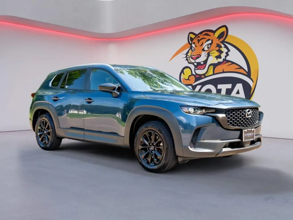 2025 Mazda CX-50 2.5 S Preferred photo 3