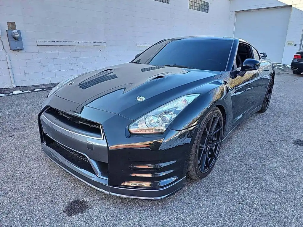 2014 Nissan GT-R GT-R Premium's photo