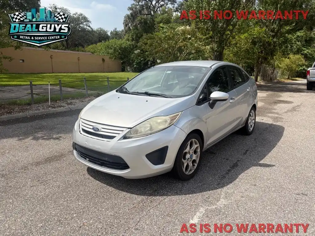 2013 Ford Fiesta S Sedan's photo
