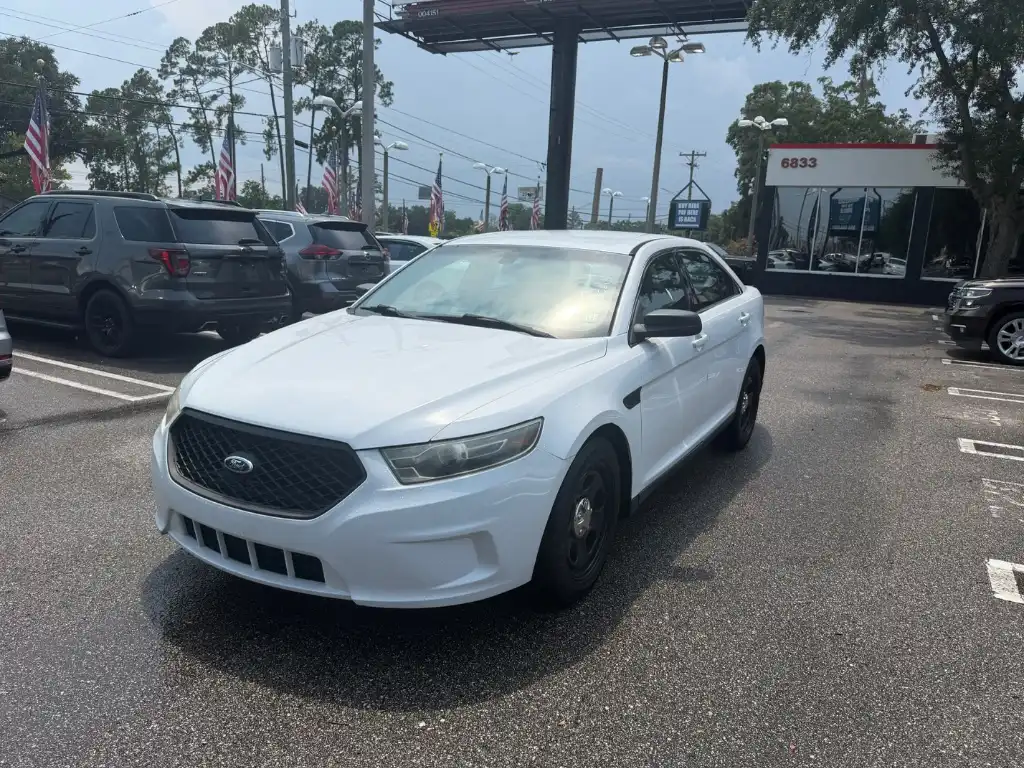 2015 Ford Taurus's photo