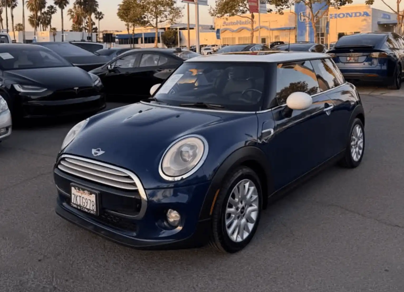 2015 MINI Cooper Base's photo