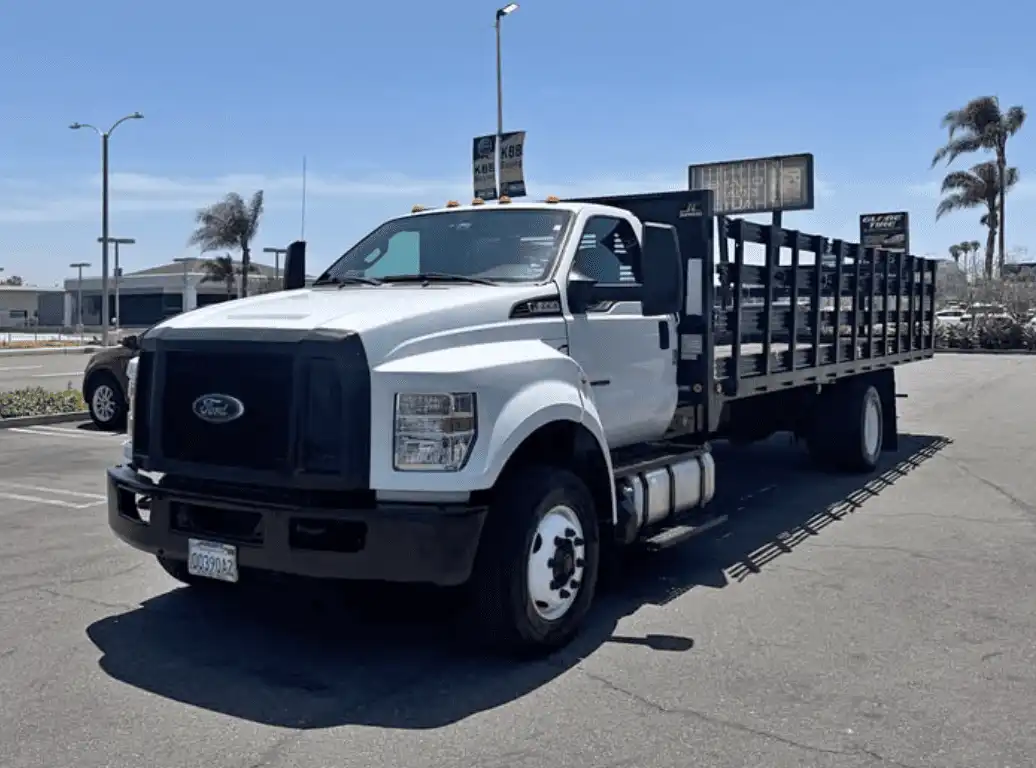 2016 Ford F-650's photo