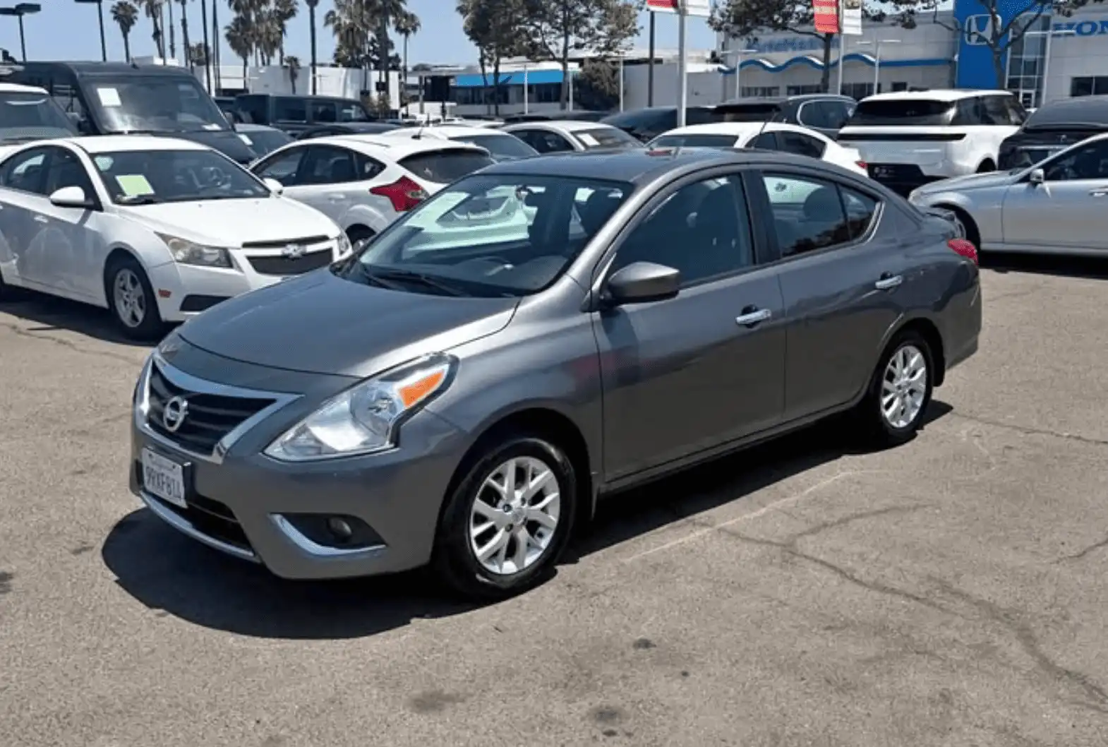 2017 Nissan Versa 1.6 SV CVT's photo